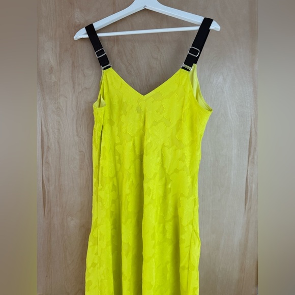 DKNY Clipped Jacquard Floral Dress - Picture 10 of 13